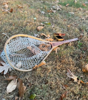 XL 18&quot;x14&quot; - Rainbow Trout Engraved - Classic Fly Fishing Traditional Landing Net - Handcrafted &amp; Made in USA